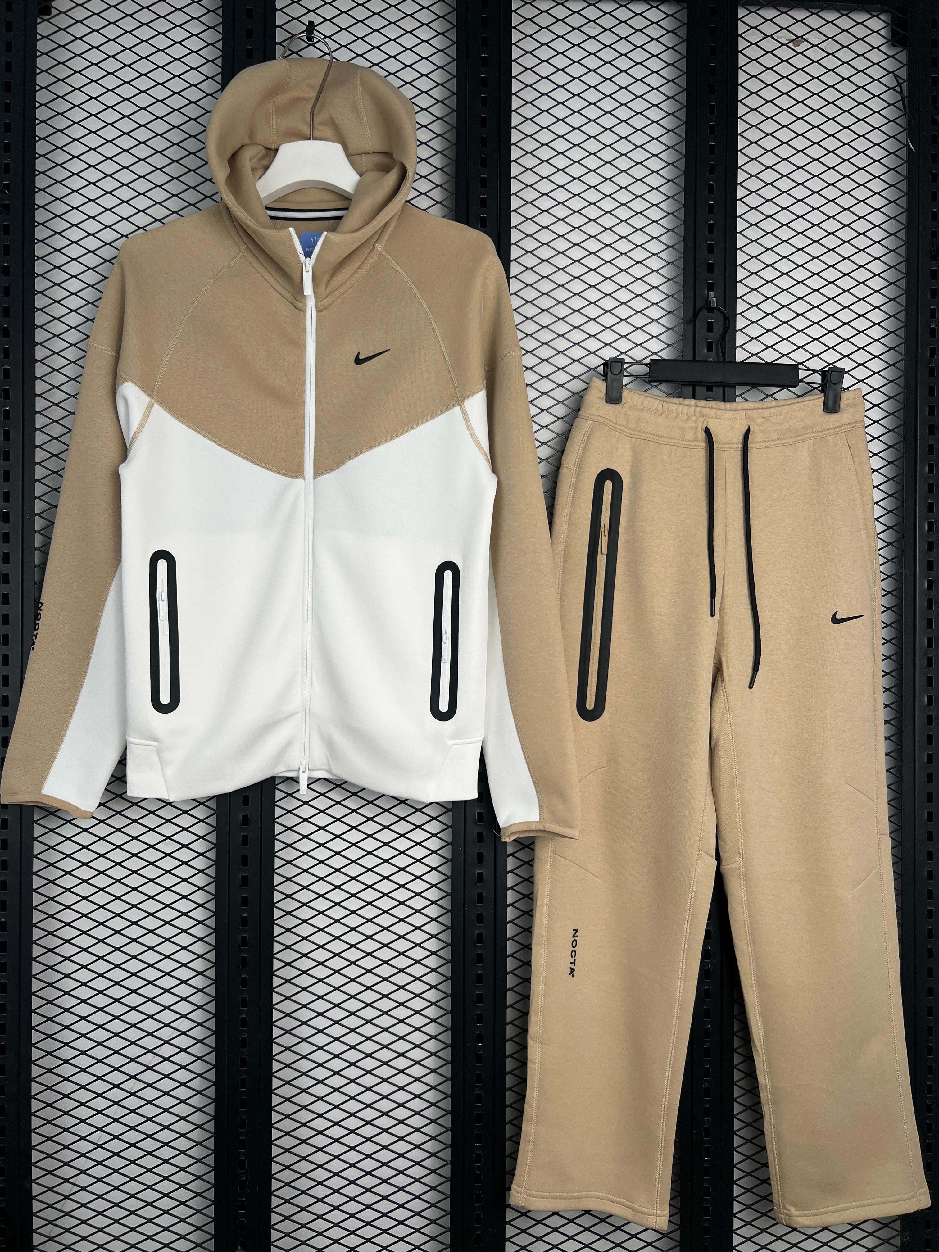 Nike Tech