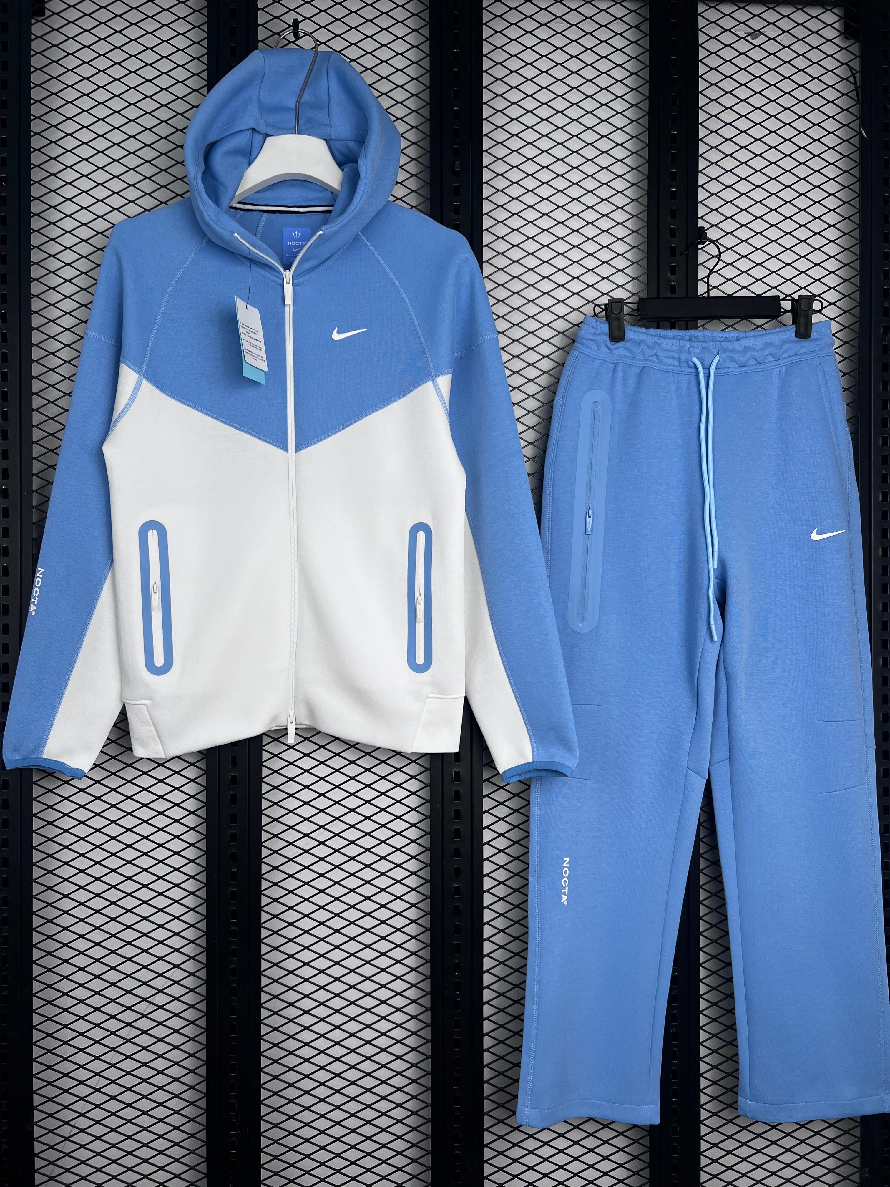 Nike Tech