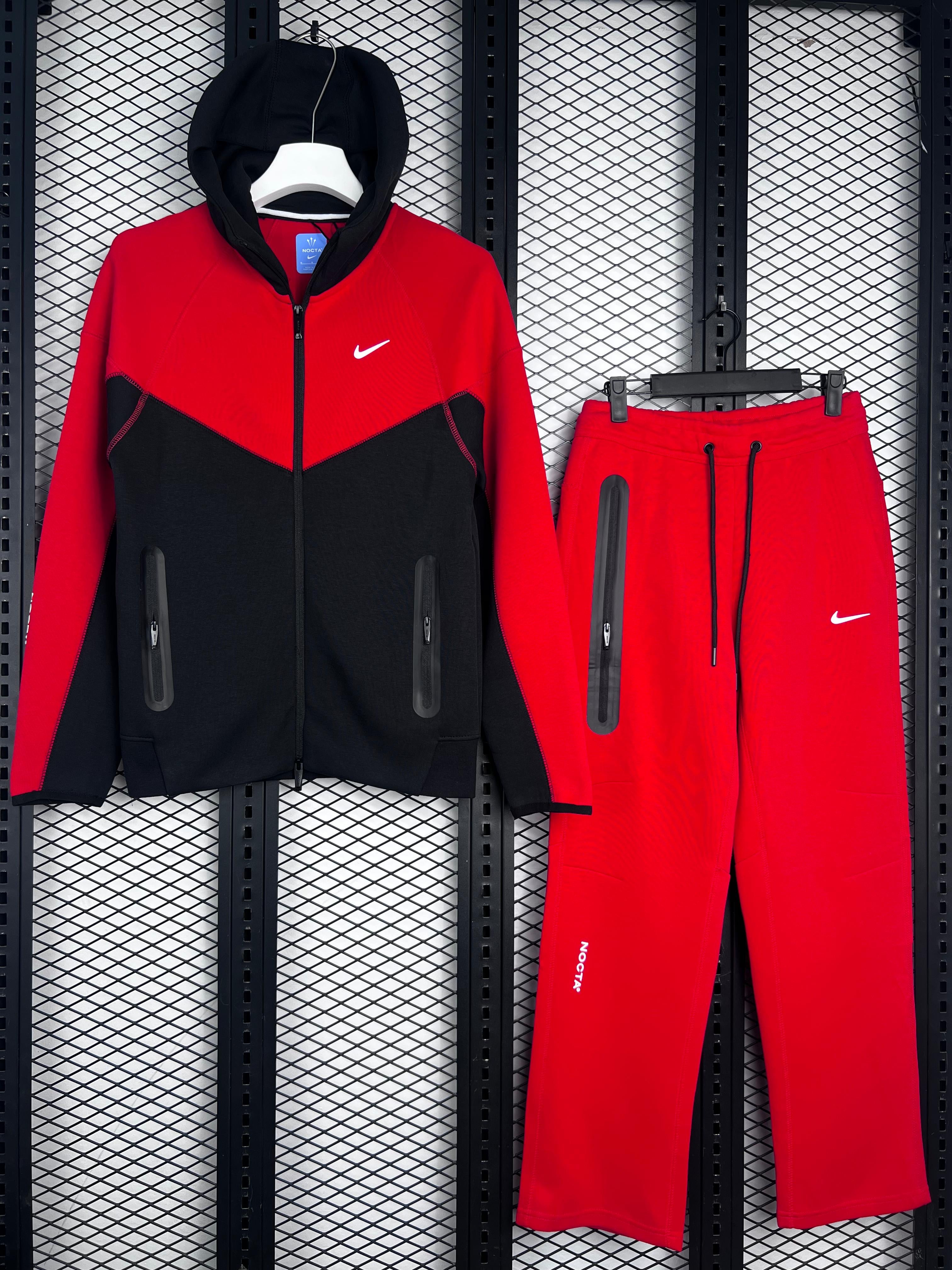 Nike Tech