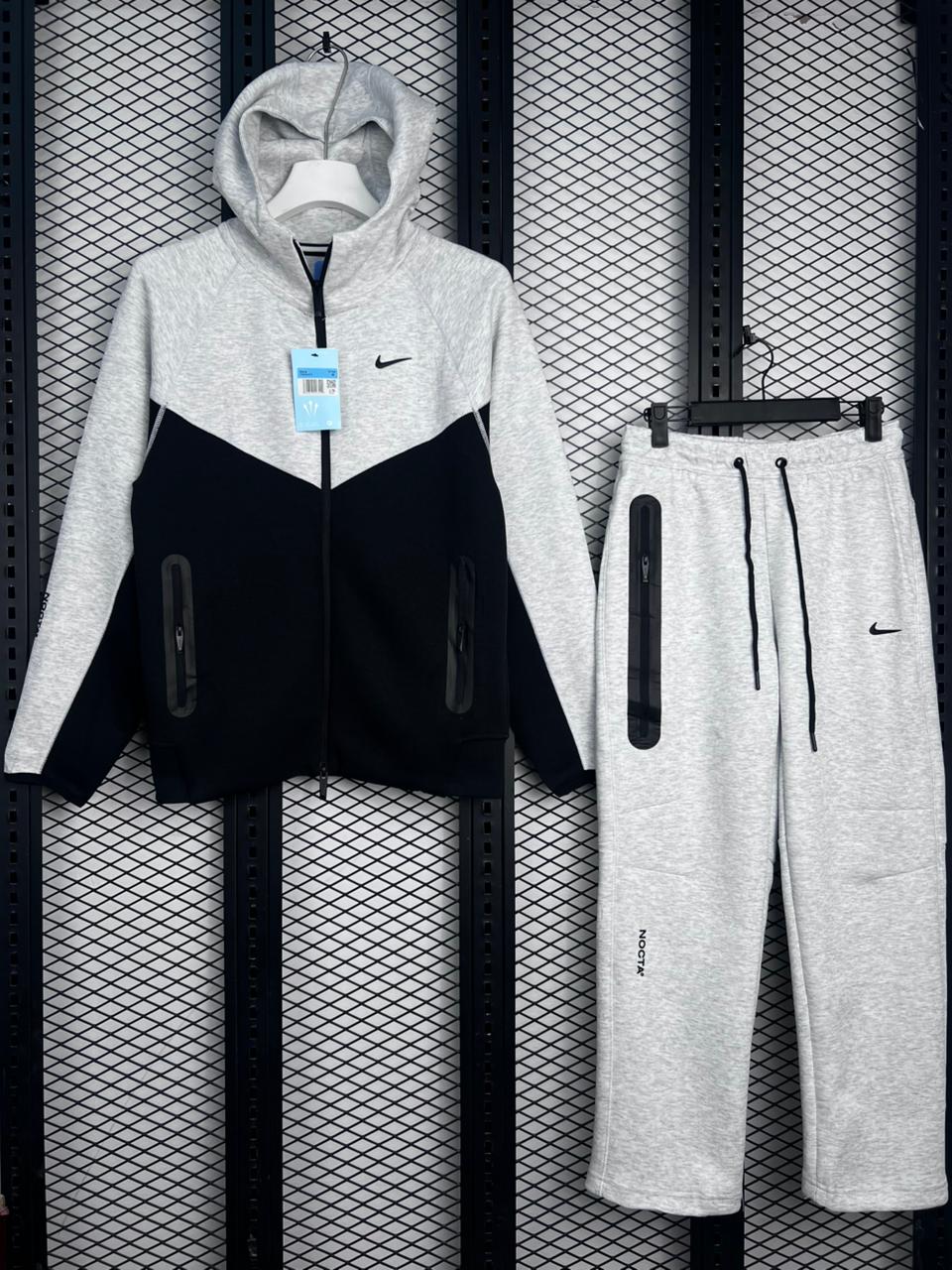 Nike Tech