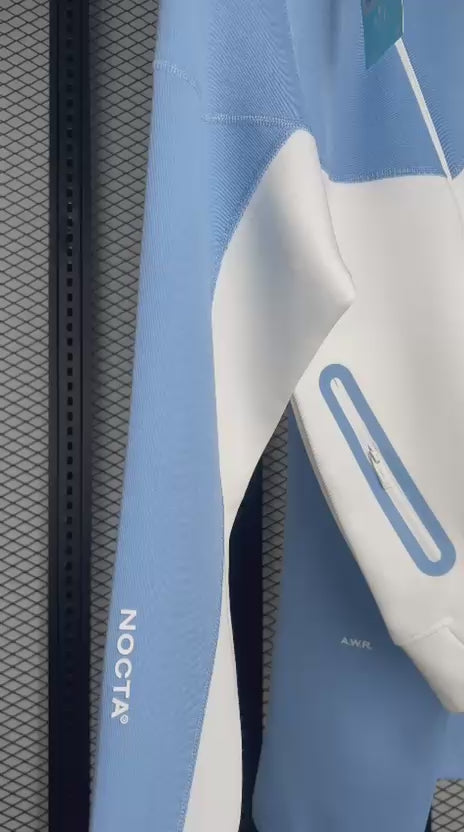 Nike Tech
